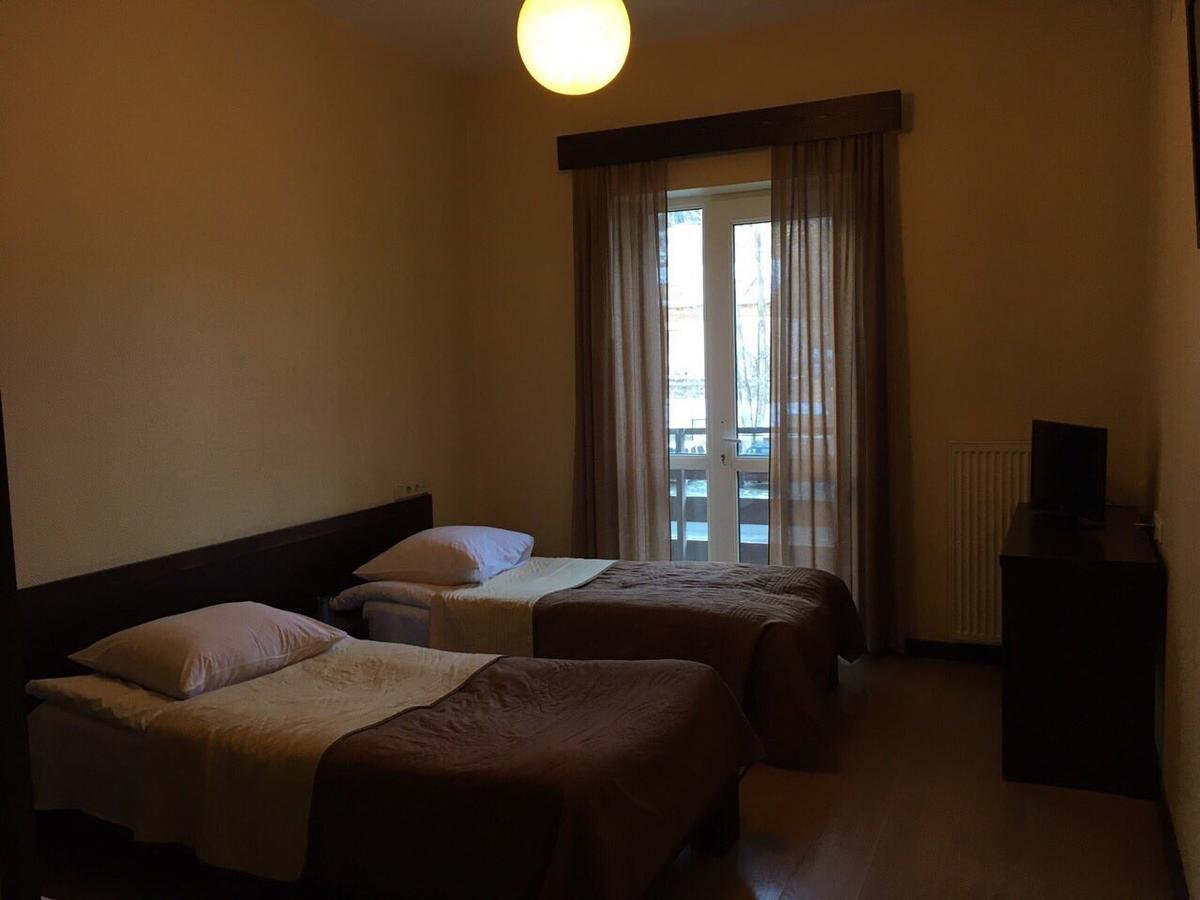 Hotel Stepantsminda Екстериор снимка